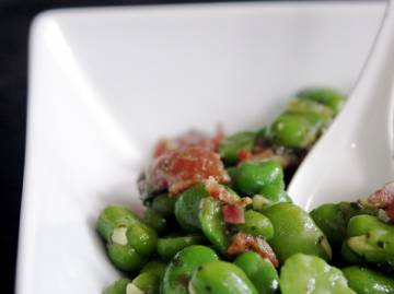 Salade de févettes lardons et menthe