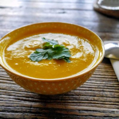 bol de soupe de butternut